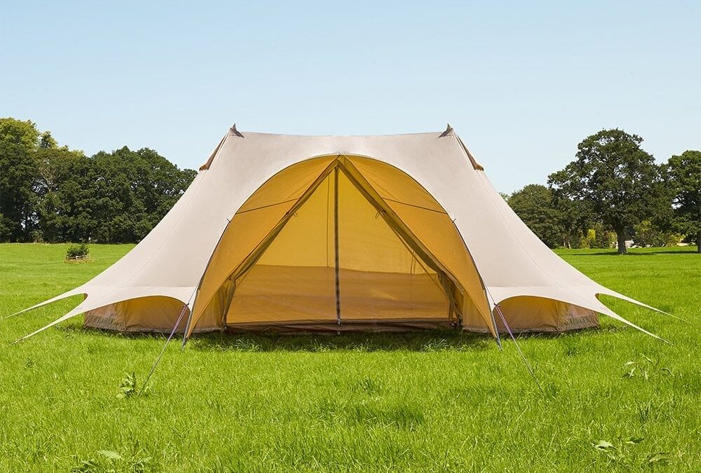 Camping in Uganda: Where Adventure Meets Peace. Tips and Campgrounds.